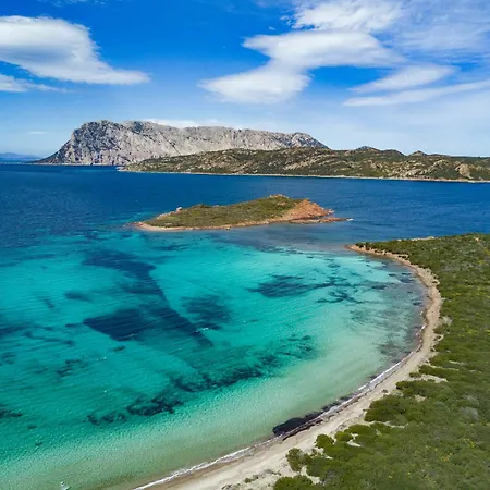 Le Stefania Calaparadiso 150m Dal Mare San Teodoro (Sardinia)